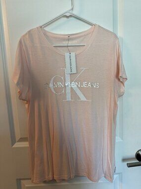 Calvin Klein Jeans top with tag L